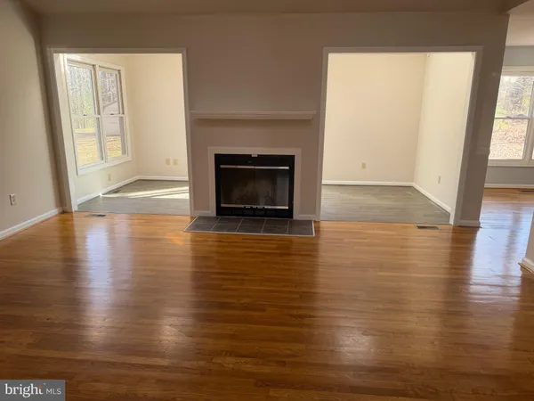 $2,295 | 8135 Hoover Drive, King George, VA 22485