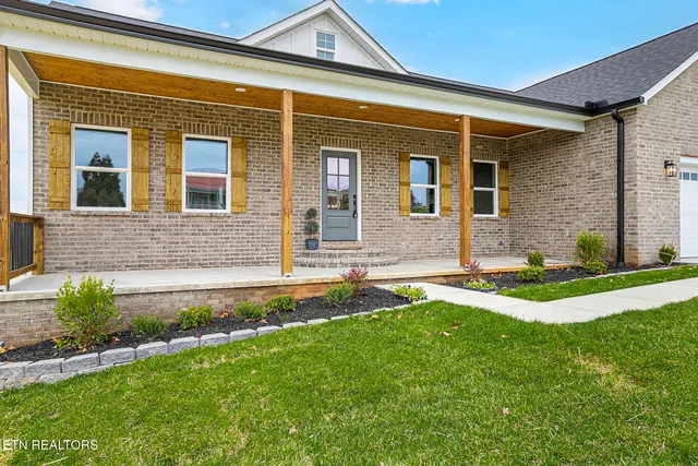 $559,900 | 5555 J Riley W Drive, Greenback, TN 37742