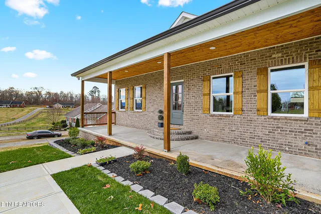 $559,900 | 5555 J Riley W Drive, Greenback, TN 37742