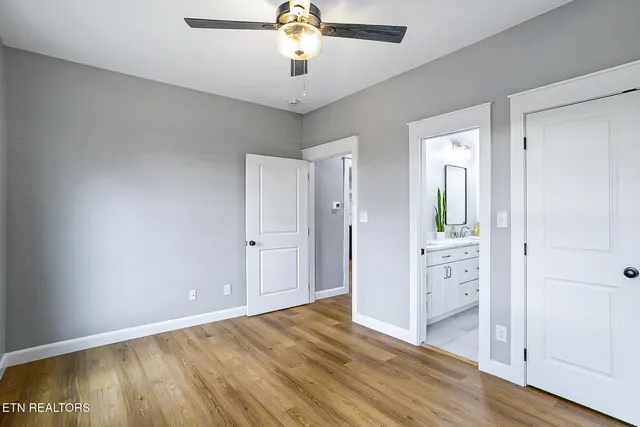 $559,900 | 5555 J Riley W Drive, Greenback, TN 37742