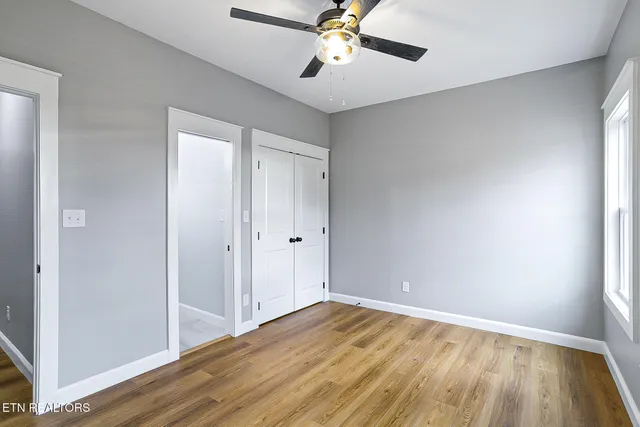 $559,900 | 5555 J Riley W Drive, Greenback, TN 37742