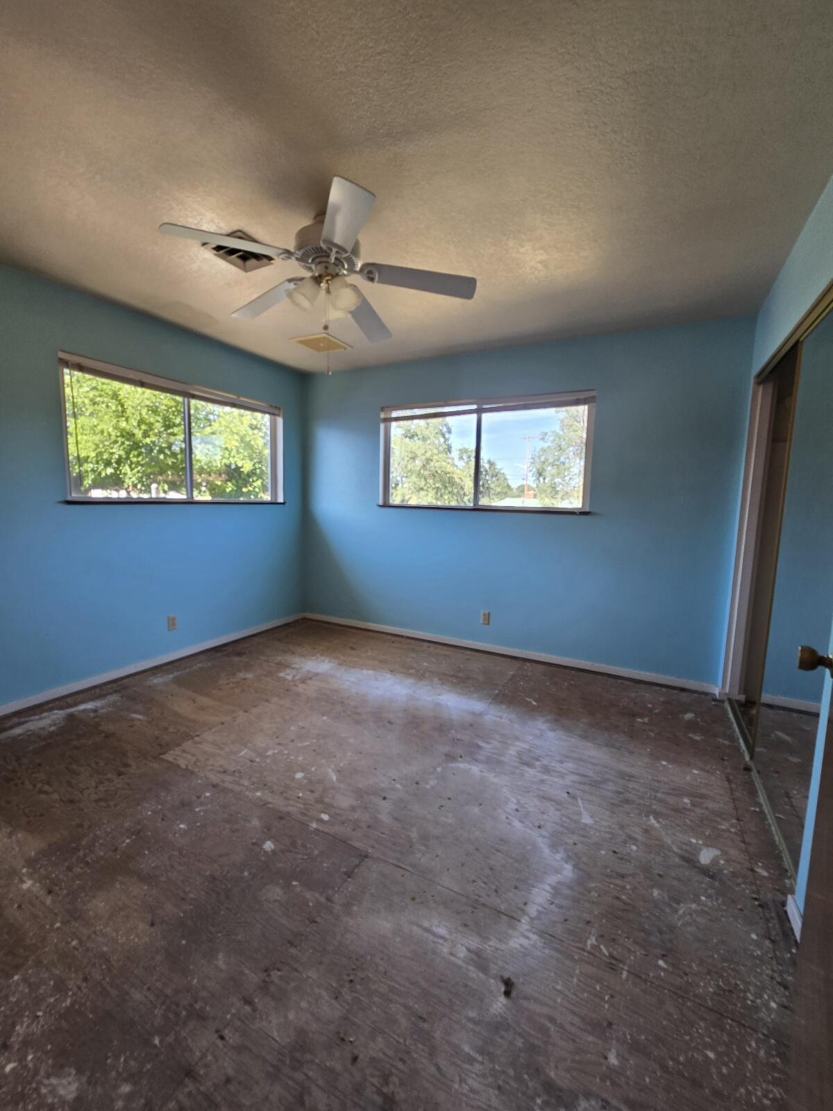 846 Ridge Road Redding, CA 96003 - Photo 16 of 38 20250531_165324