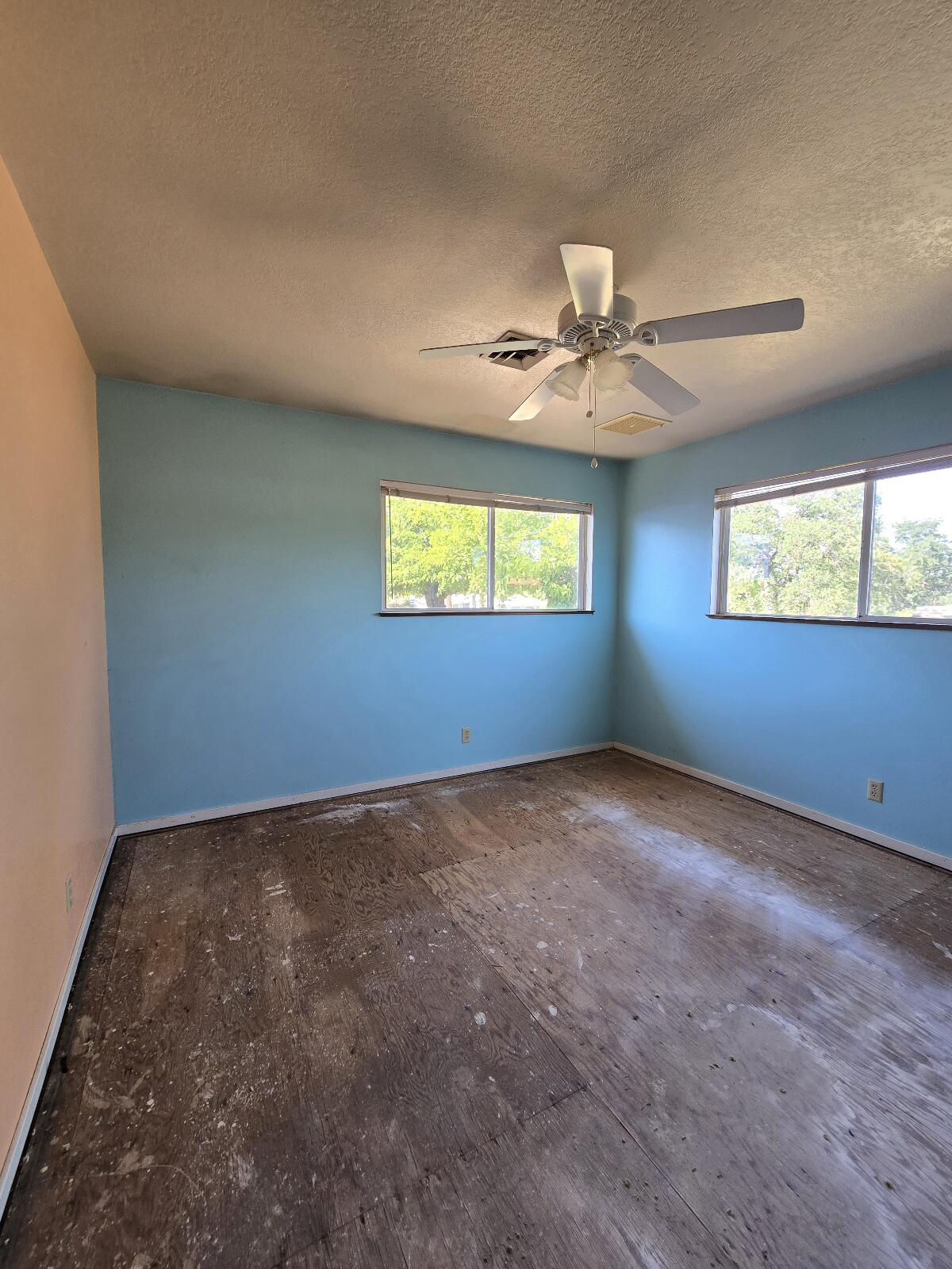 846 Ridge Road Redding, CA 96003 - Photo 17 of 38 20250531_165330