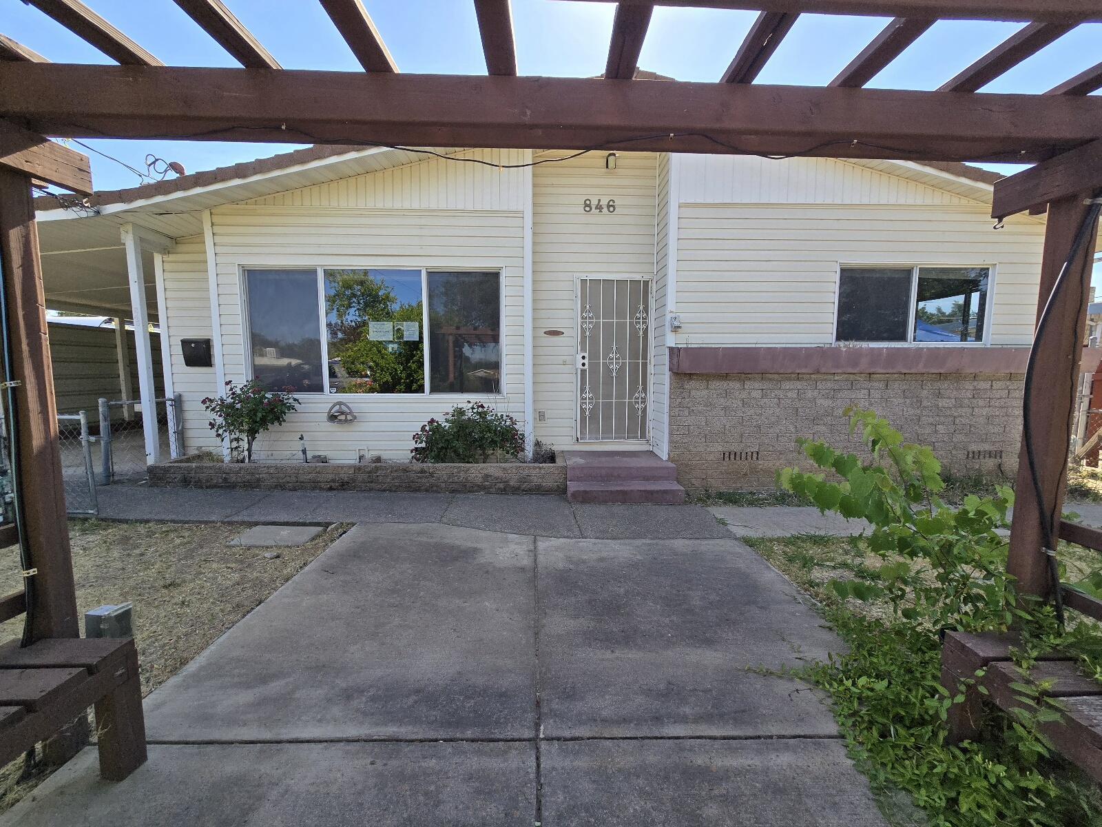 846 Ridge Road Redding, CA 96003 - Photo 2 of 38 1000025644