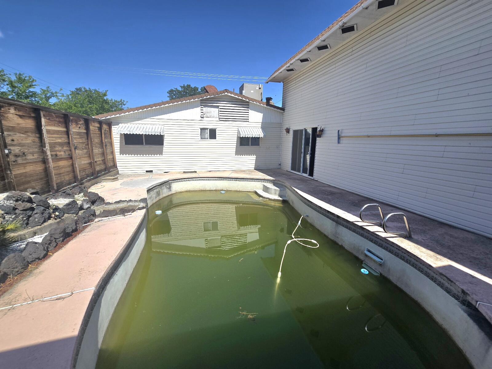 846 Ridge Road Redding, CA 96003 - Photo 25 of 38 20250518_151728