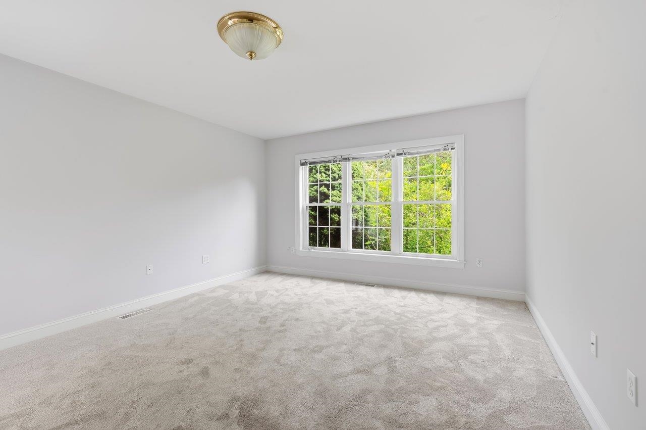 38 B Emerson Road Durham, NH 03824 - Photo 15 of 39 Gallery Image 15