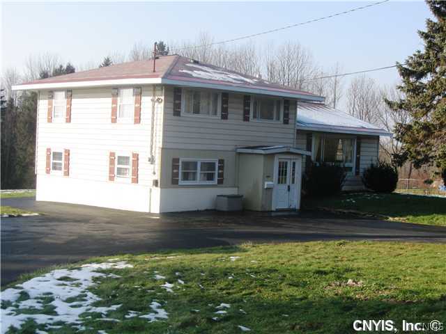773 County Rte 25 Oswego, NY 13126 - Photo 1 of 1 Exterior Front Excellent Curb Appeal!
