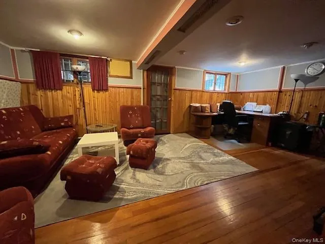 $1,069,000 | 71-22 Calamus Avenue | Maspeth