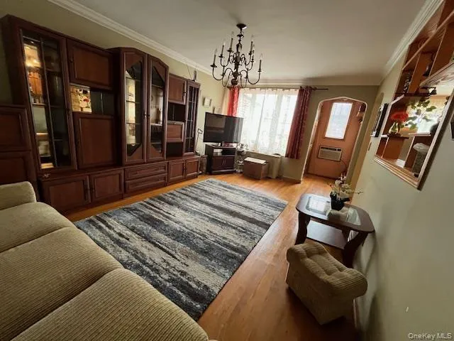 $1,069,000 | 71-22 Calamus Avenue | Maspeth