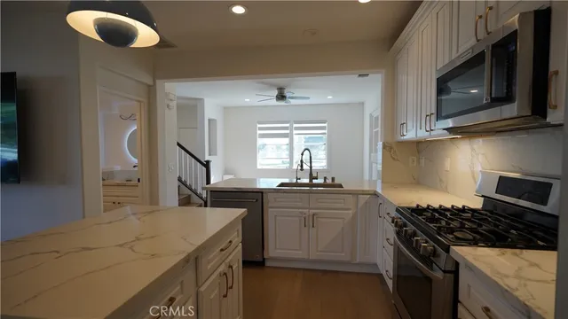 $4,300 | 27 Windward Way, Buena Park, CA 90621