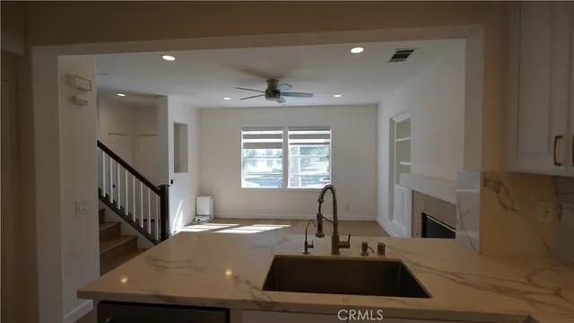 $4,300 | 27 Windward Way, Buena Park, CA 90621