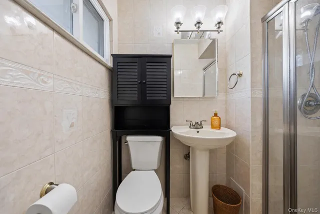 $999,000 | 18 Oxford Court, Hillcrest, NY 10977