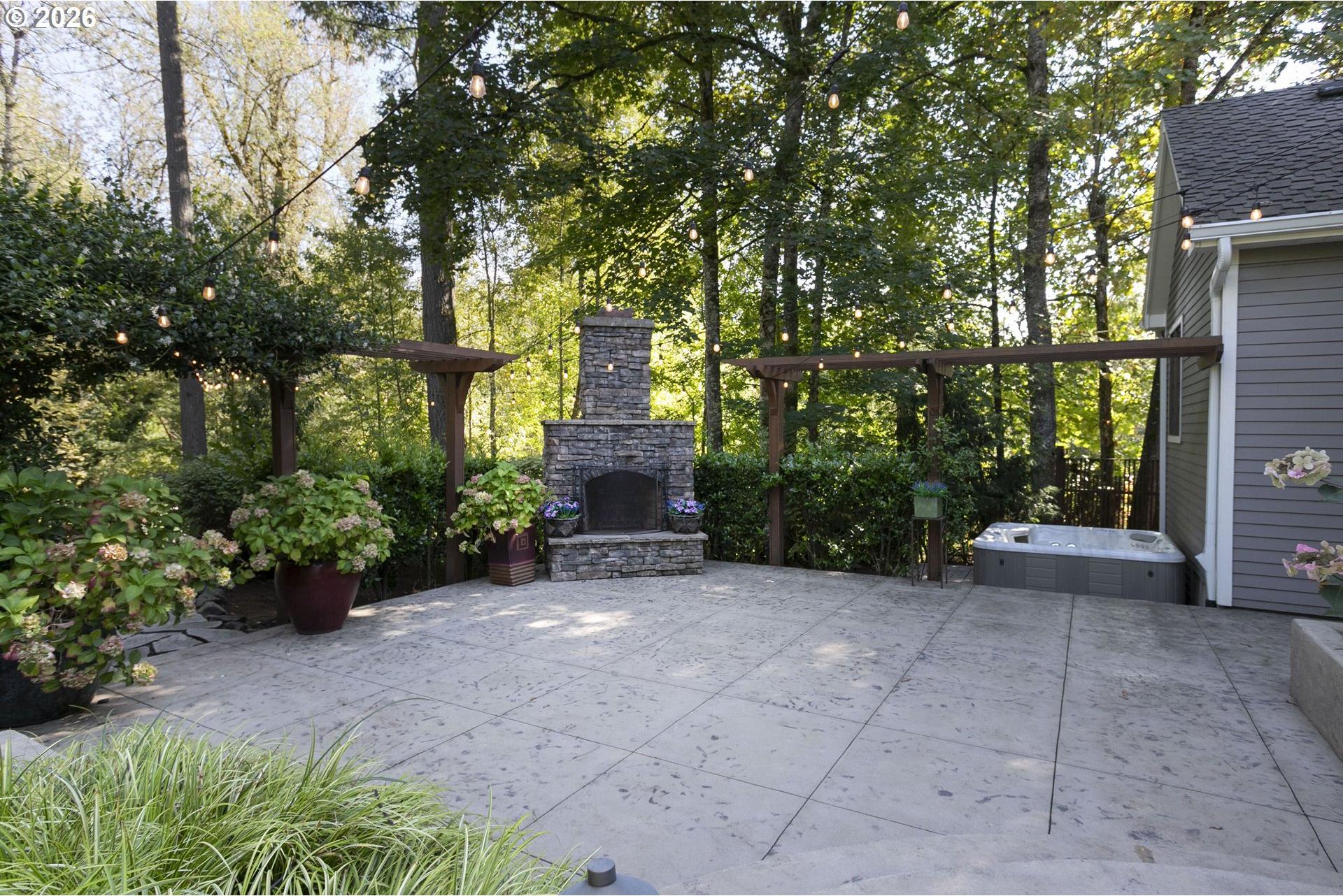13264 Goodall Road Lake Oswego, OR 97034 - Photo 39 of 46 Laundry