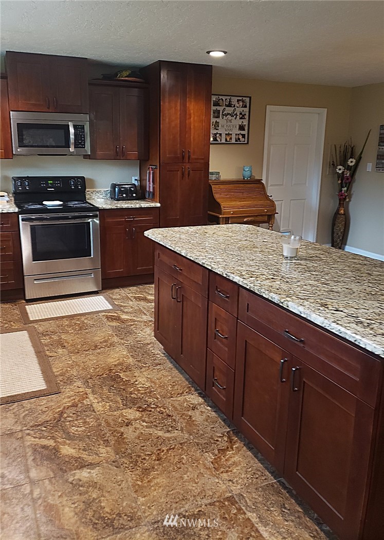 104 Jensen Road Kelso, WA 98626 - Photo 8 of 25 Gallery Image 8