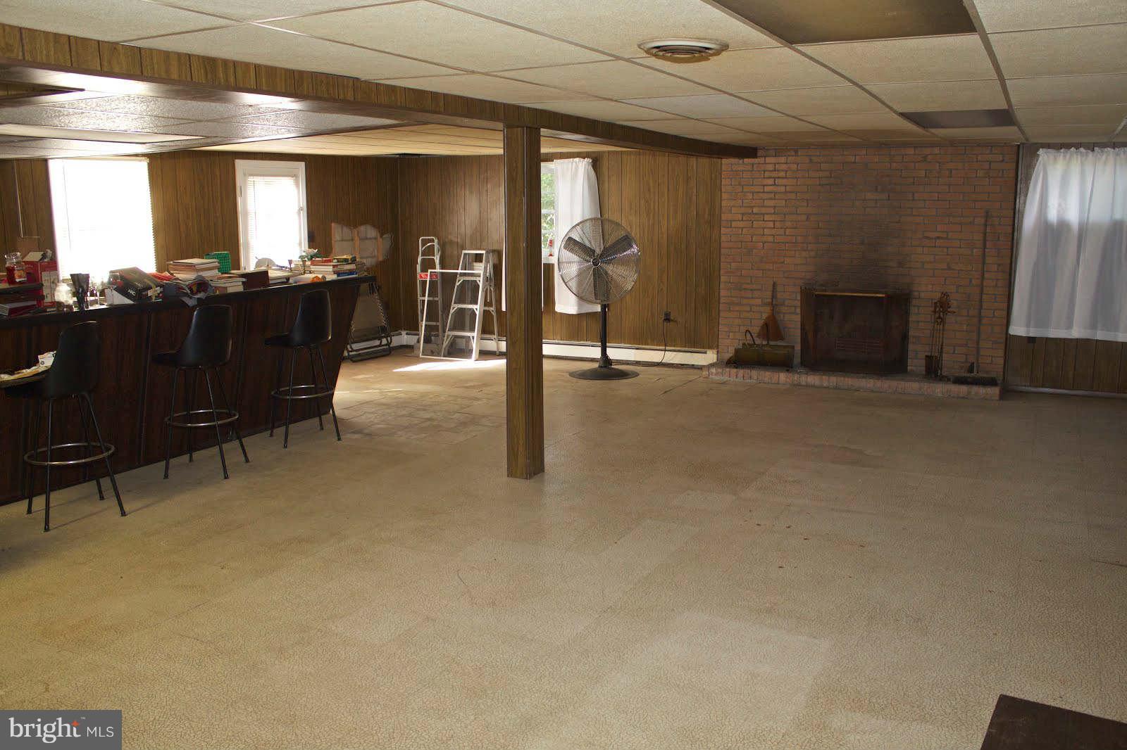 16004 Kerr Road Laurel, MD 20707 - Photo 16 of 23 Family Room