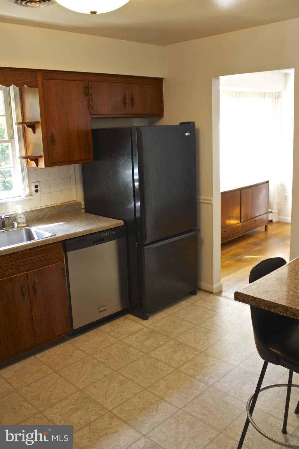 16004 Kerr Road Laurel, MD 20707 - Photo 5 of 23 Kitchen