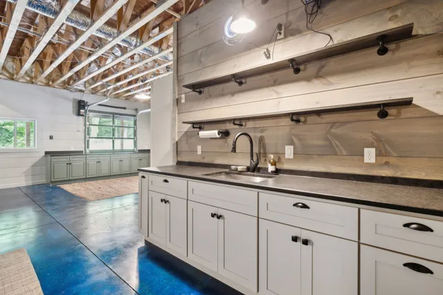 $1,100,000 | 1785 St Johns Road, Lascassas, TN 37085