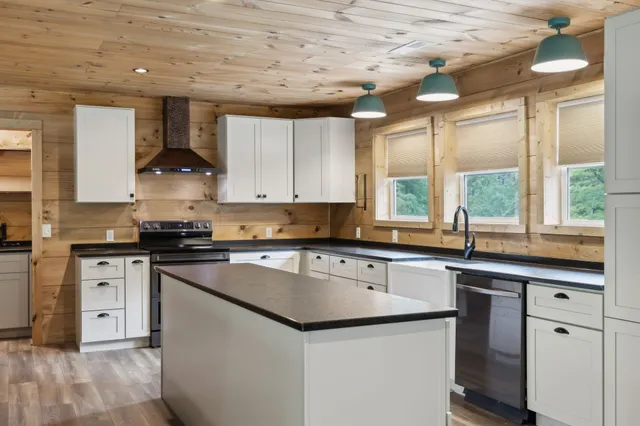 $1,100,000 | 1785 St Johns Road, Lascassas, TN 37085