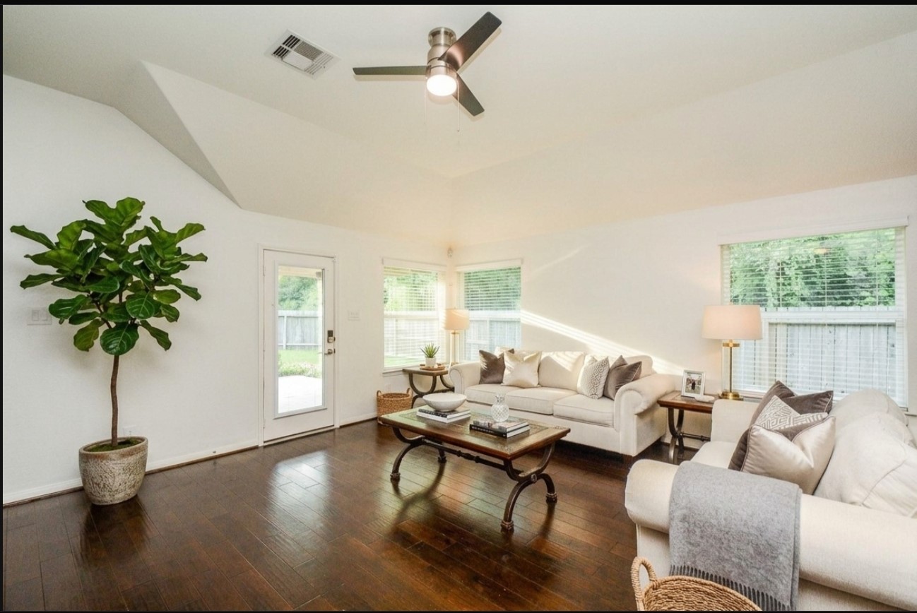 7039 Villa Mountain Lane Spring, TX 77379 - Photo 6 of 28 virtually stage Living Room