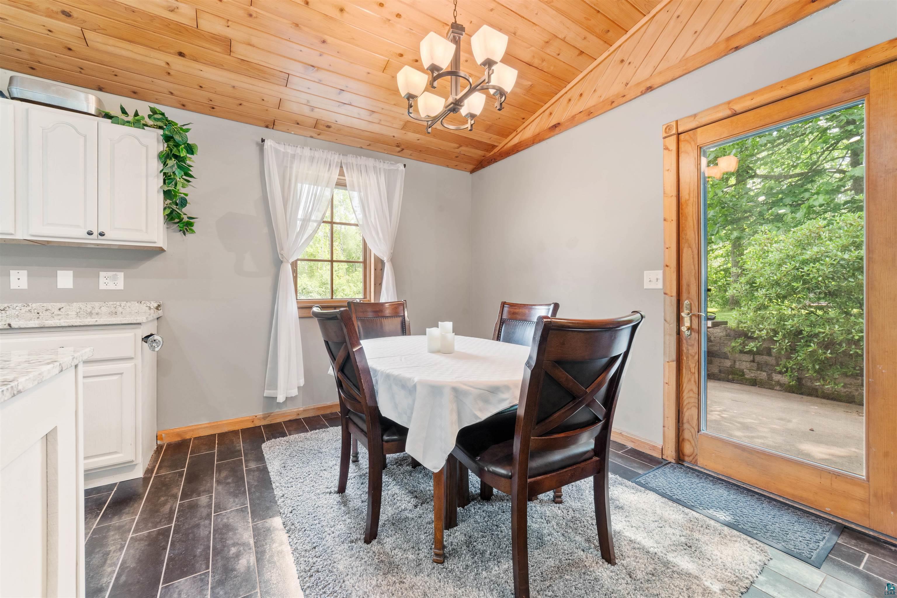 4279 Fayre Road Duluth, MN 55803 - Photo 7 of 46