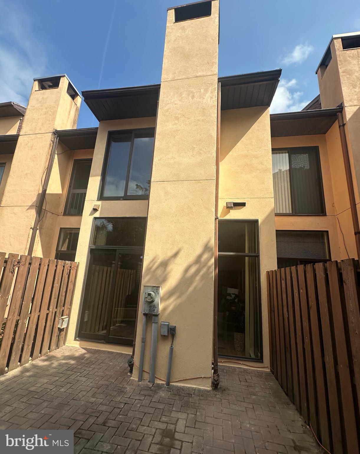 630 South Hanover Street Baltimore, MD 21230 - Photo 17 of 55 a view of a door of the house