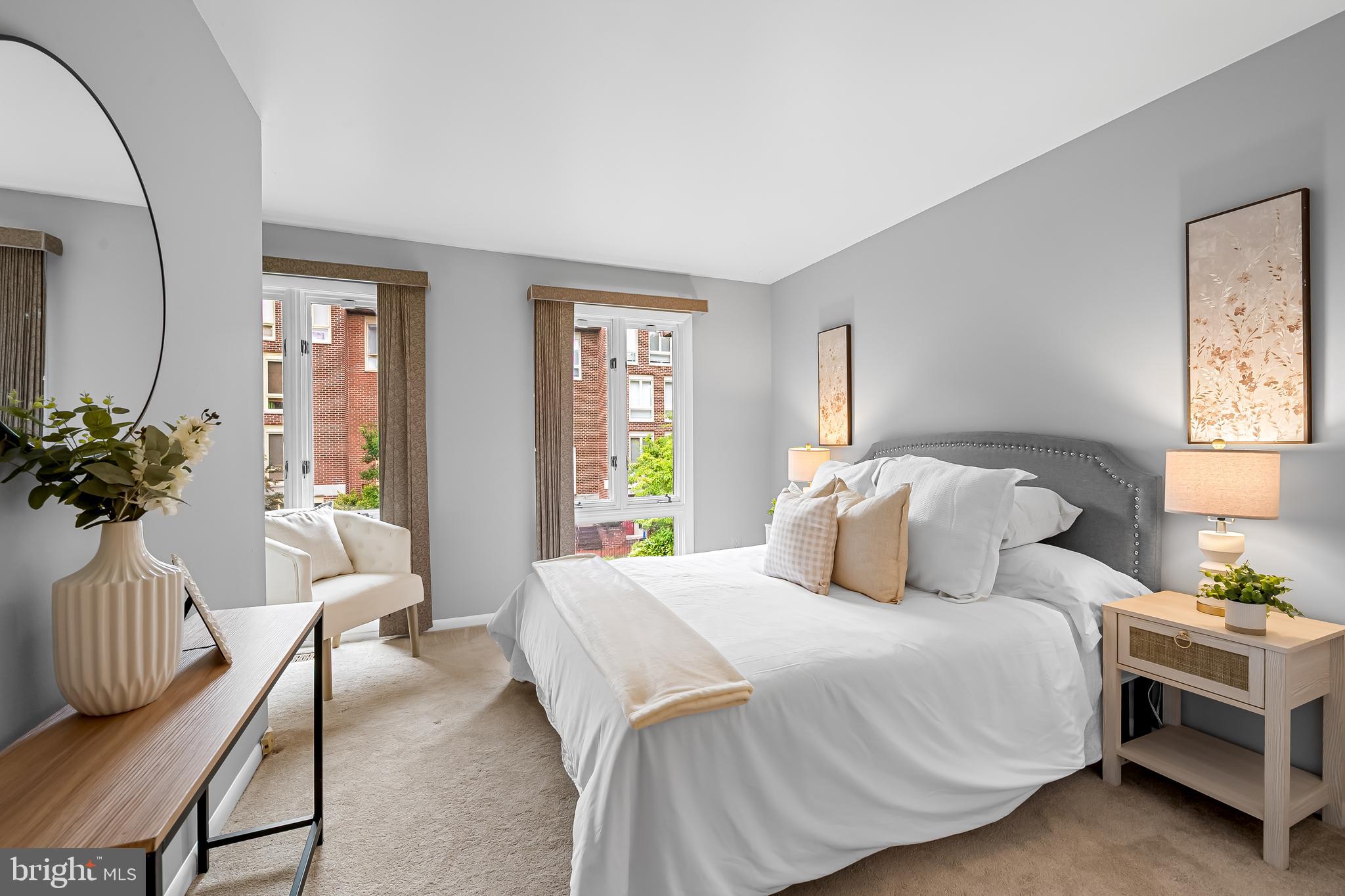 630 South Hanover Street Baltimore, MD 21230 - Photo 26 of 55 a bedroom with a bed and a couch