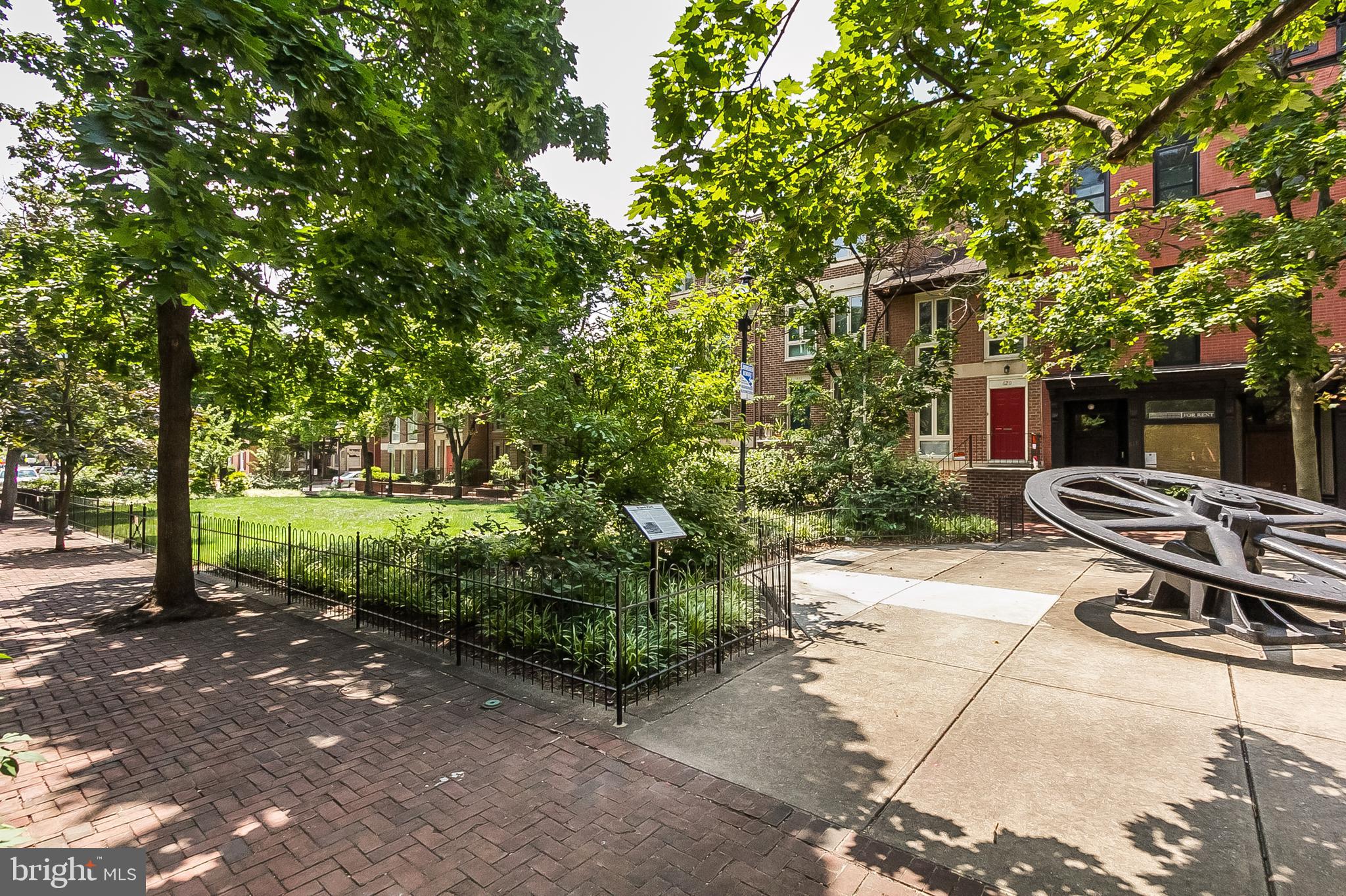 630 South Hanover Street Baltimore, MD 21230 - Photo 41 of 55 a view of a backyard with sitting area