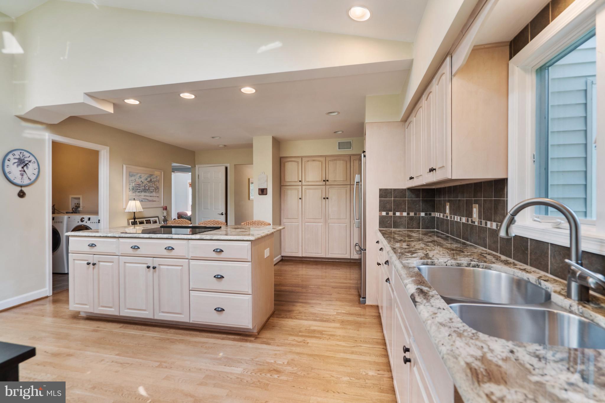 4313 Sir Walter Road Olney, MD 20832 - Photo 11 of 30 Kitchen