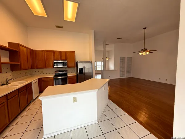 $2,150 | 7734 Oakhill Park Drive, San Antonio, TX 78249