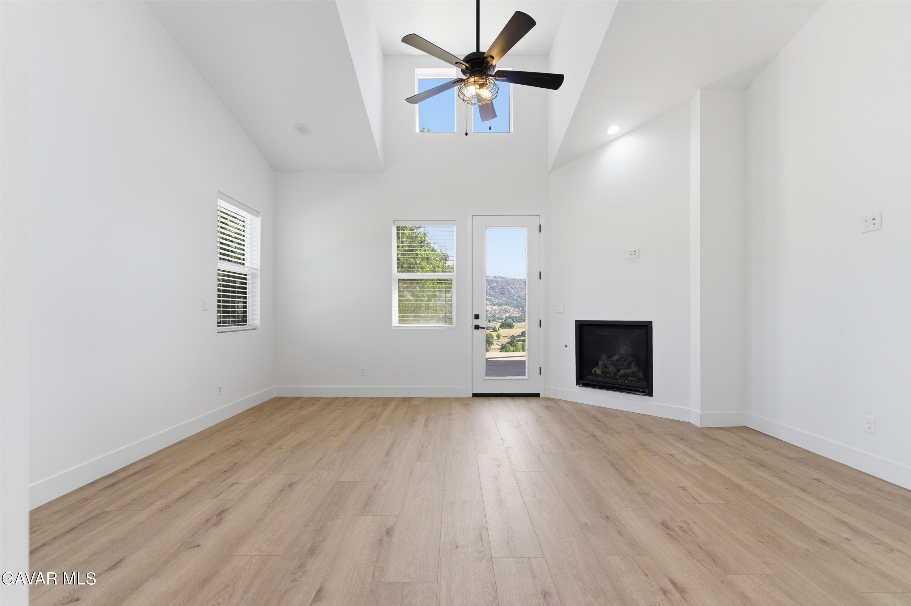 28460 Ridgeview Court Tehachapi, CA 93561 - Photo 34 of 66 32-JYP05357
