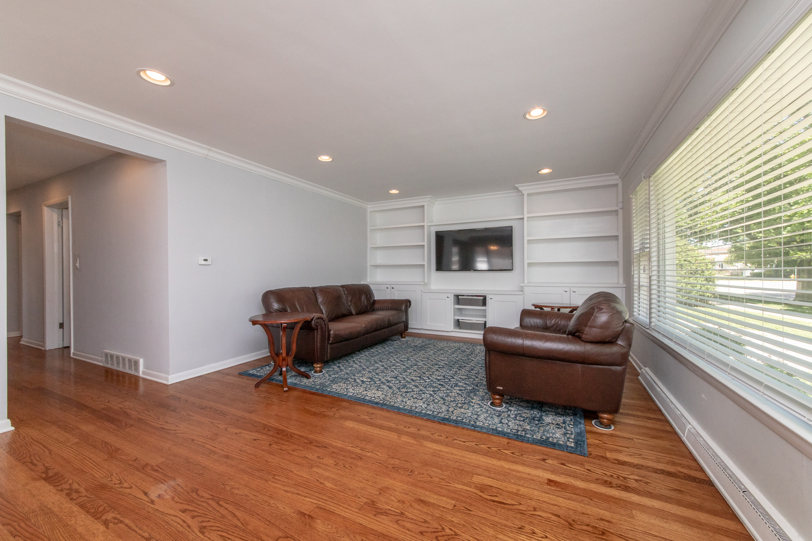 7447 West Howard Street Chicago, IL 60631 - Photo 3 of 15