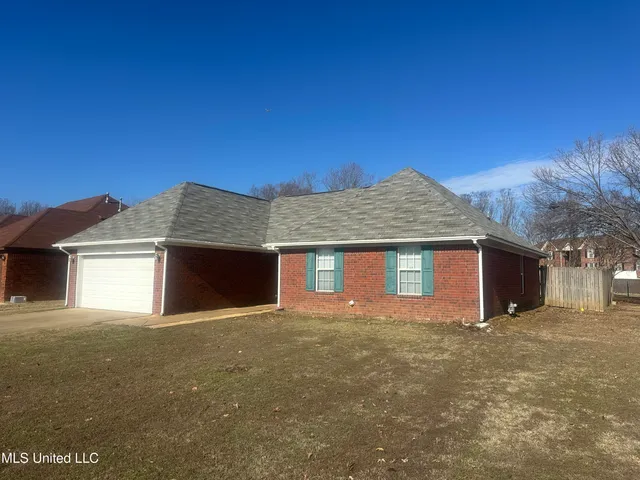 $1,850 | 10860 Ridgefield Drive, Olive Branch, MS 38654