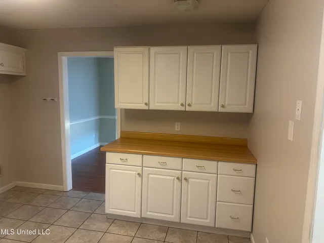 $1,850 | 10860 Ridgefield Drive, Olive Branch, MS 38654