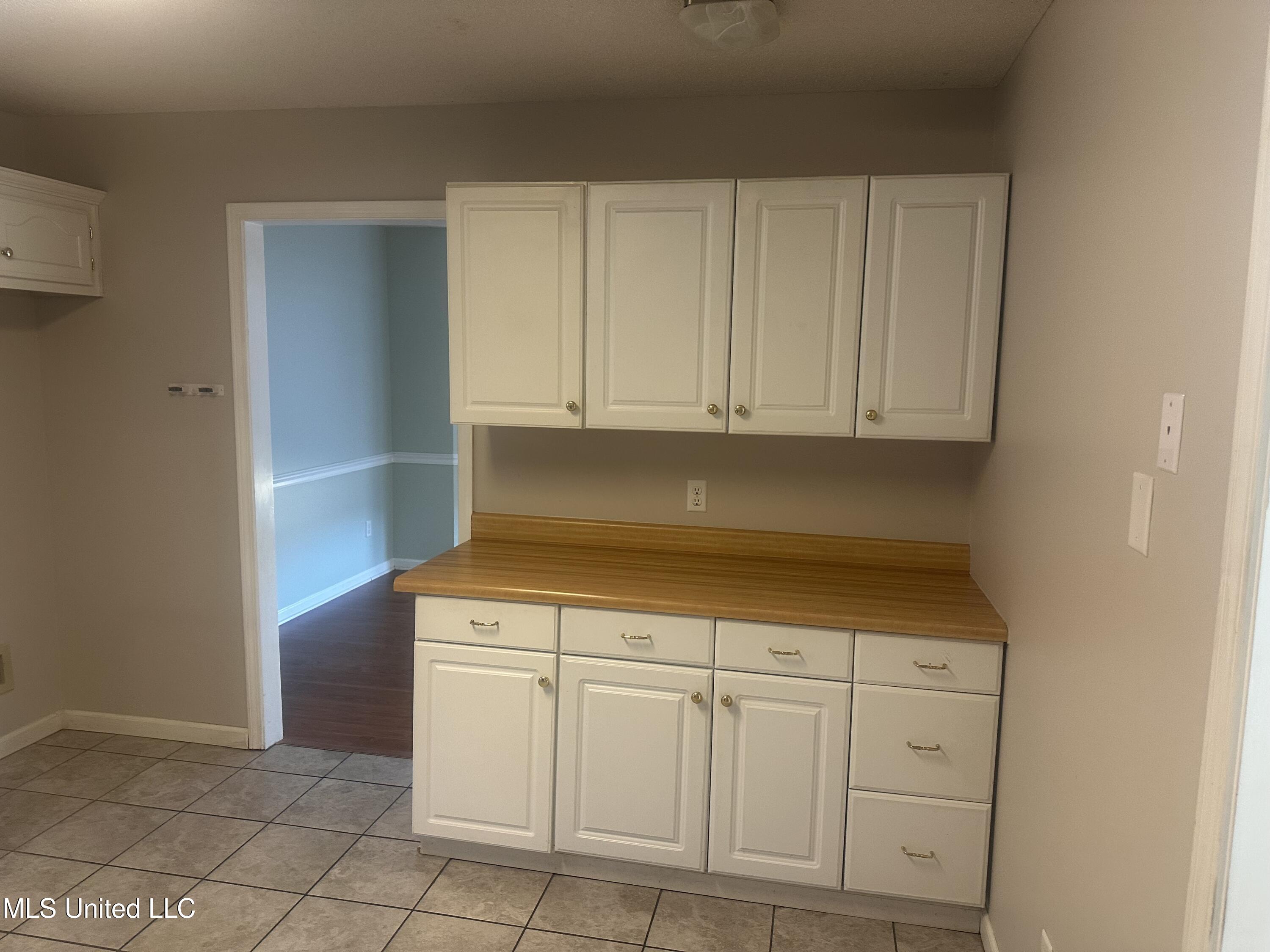 10860 Ridgefield Drive Olive Branch, MS 38654 - Photo 5 of 13 IMG_6602