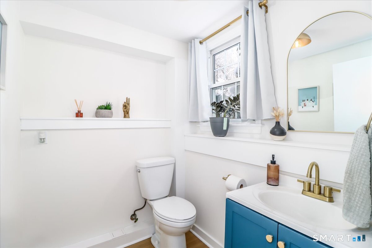 6 Palmer Road Danbury, CT 06811 - Photo 28 of 39