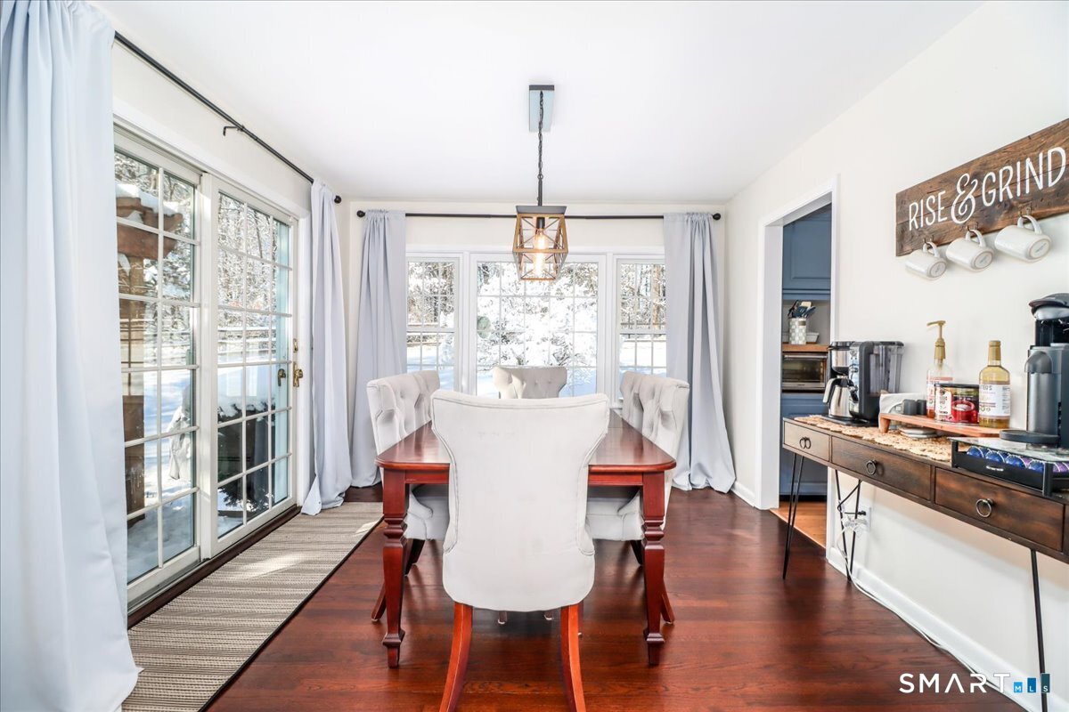 6 Palmer Road Danbury, CT 06811 - Photo 8 of 39