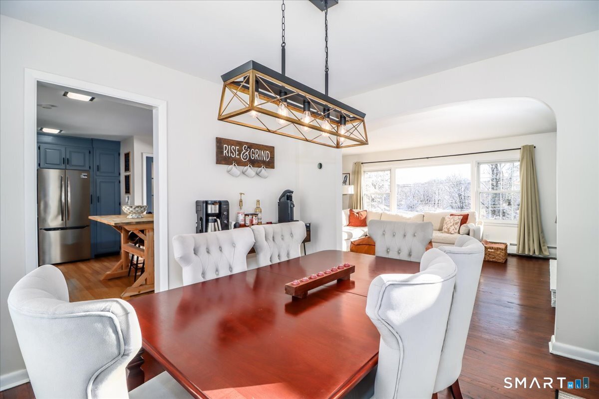 6 Palmer Road Danbury, CT 06811 - Photo 10 of 39