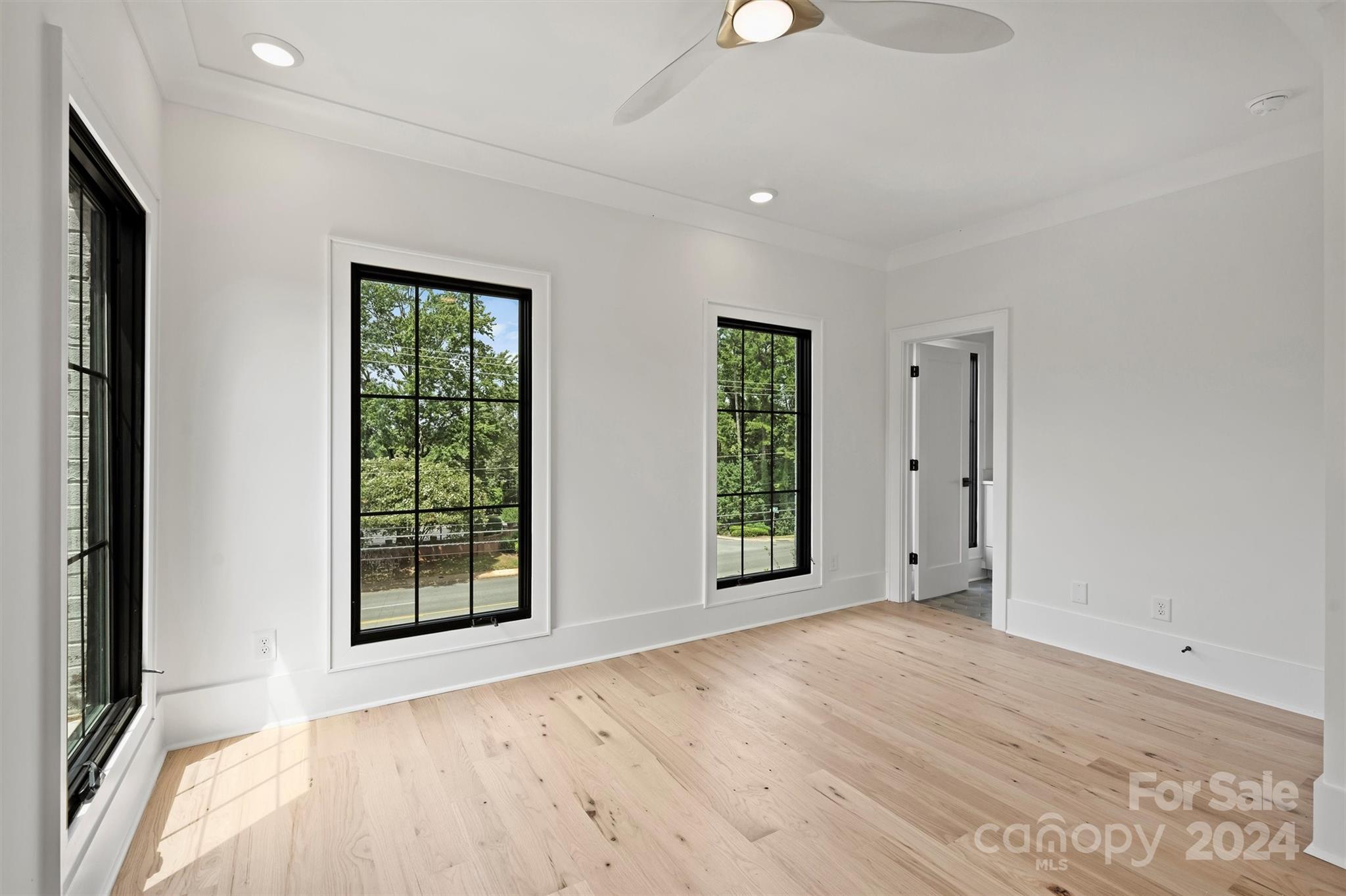 5100 Sardis Road Charlotte, NC 28270 - Photo 13 of 23 Gallery Image 13