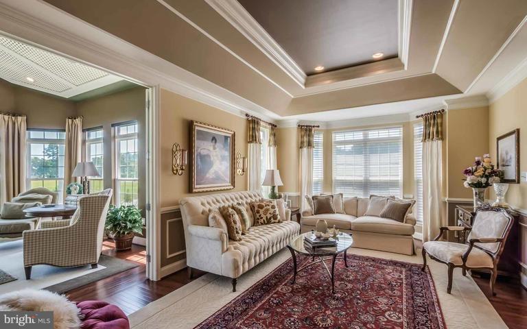 23202 Point Lookout Road Leonardtown, MD 20650 - Photo 5 of 30 Living Room