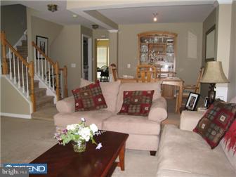 11 Weatherly Road Delran, NJ 08075 - Photo 4 of 12 Gallery Image 4