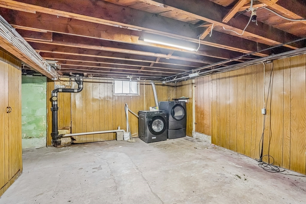 12 Puritan Road Danvers, MA 01923 - Photo 24 of 34