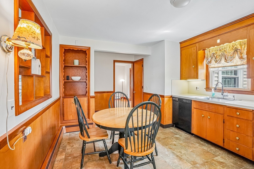 12 Puritan Road Danvers, MA 01923 - Photo 9 of 34