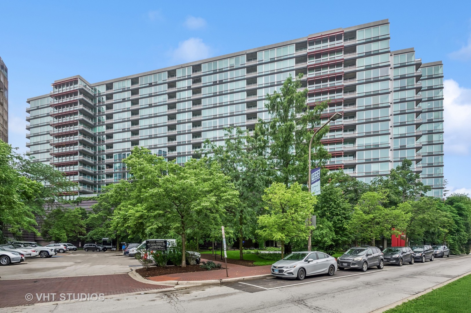 800 Elgin Road, Unit 1019 Evanston, IL 60201 - Photo 1 of 17