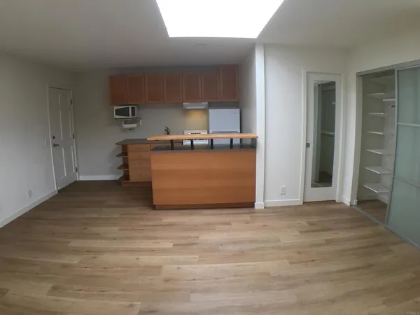 $2,695,000 | 251 East Glaucus Street, Encinitas, CA 92024