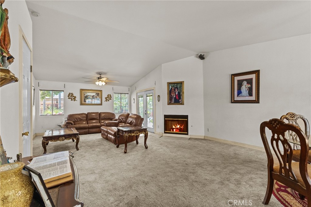 19345 Warren Road Riverside, CA 92508 - Photo 5 of 72 Dining room/ living room