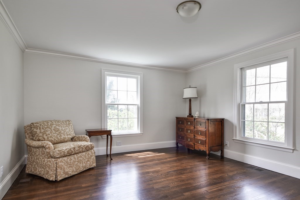 56 Monadnock Road Wellesley, MA 02481 - Photo 8 of 29
