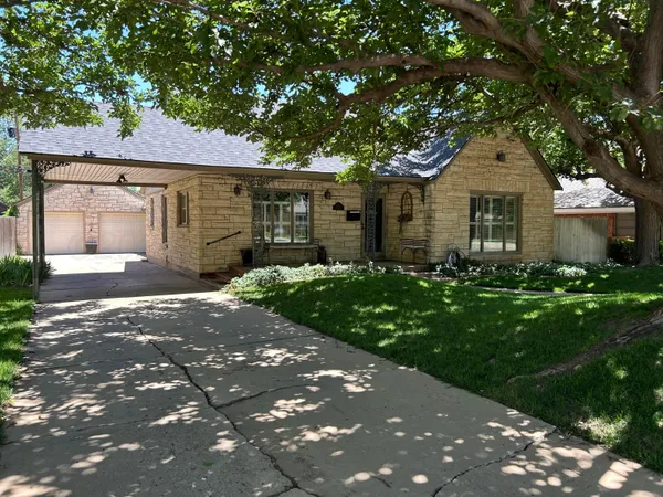 $330,000 | 1605 South Bonham Street, Amarillo, TX 79102