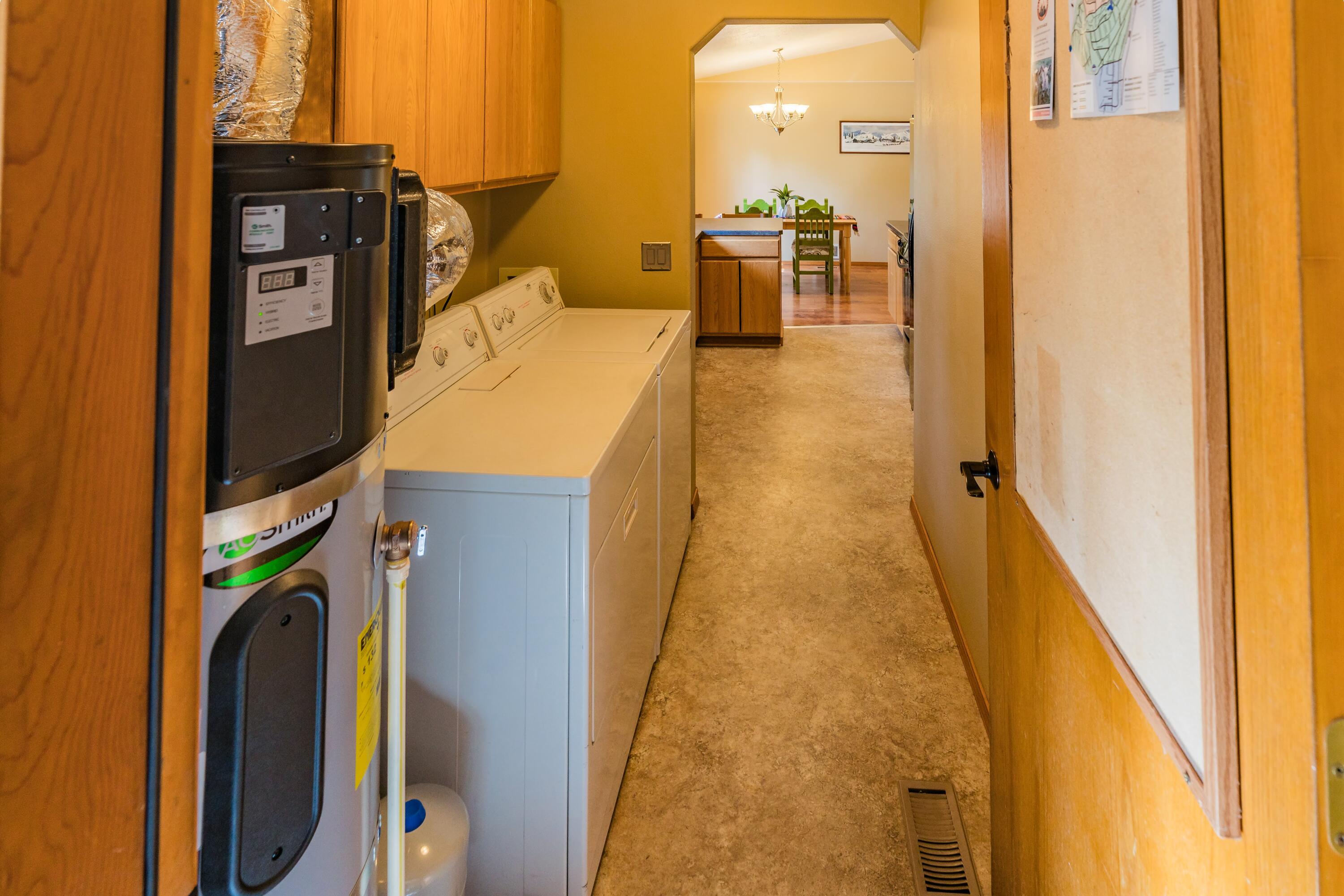 59965 Navajo Road Bend, OR 97702 - Photo 22 of 27 DSC06811-HDR