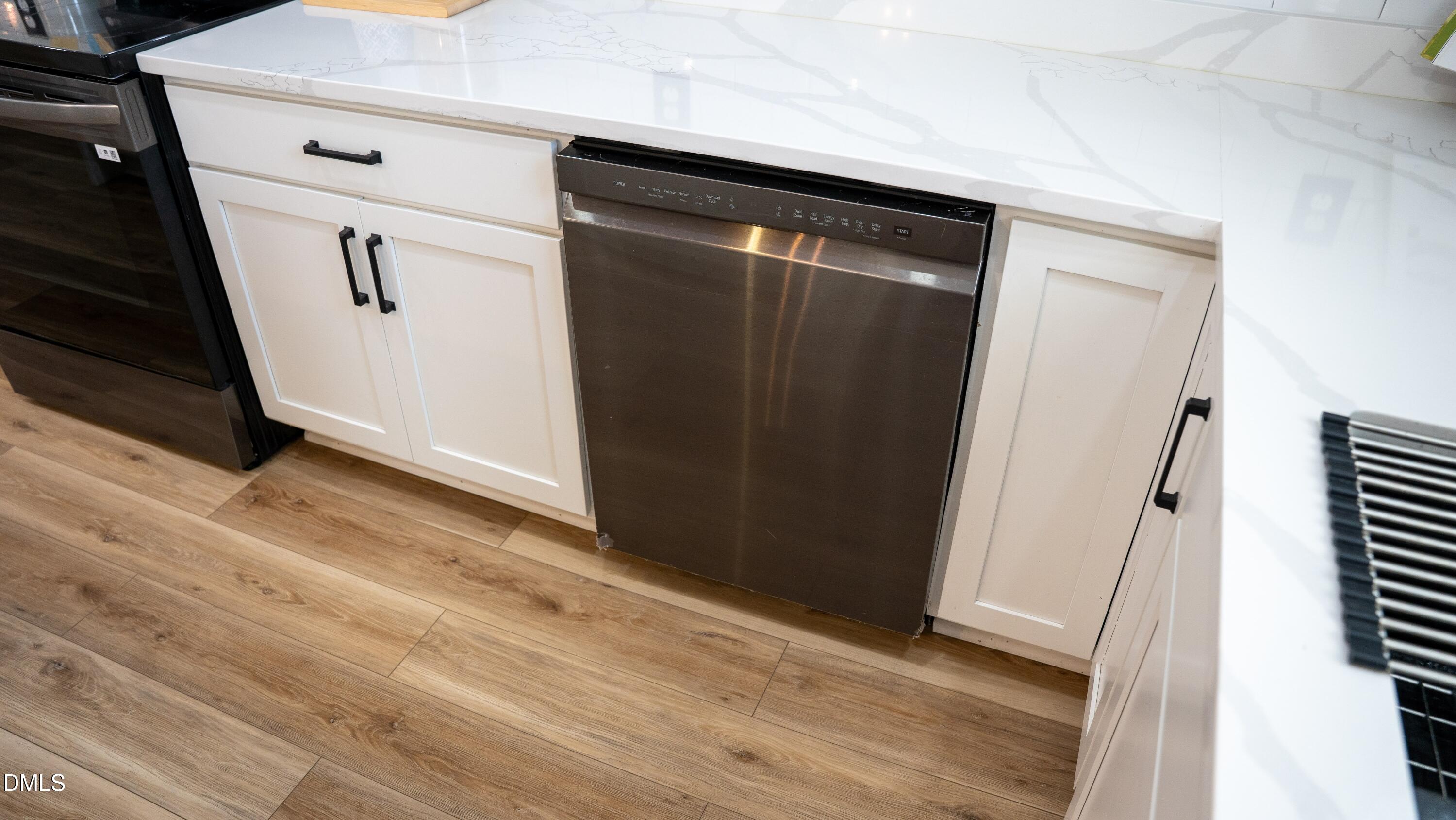 730 NW Boulevard Clinton, NC 28328 - Photo 42 of 68 Upgraded appliances!