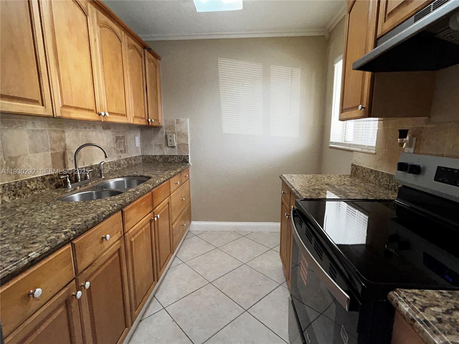 6091 West 22nd Court, Unit 101 Hialeah, FL 33016 - Photo 4 of 15 Granite Countertops!